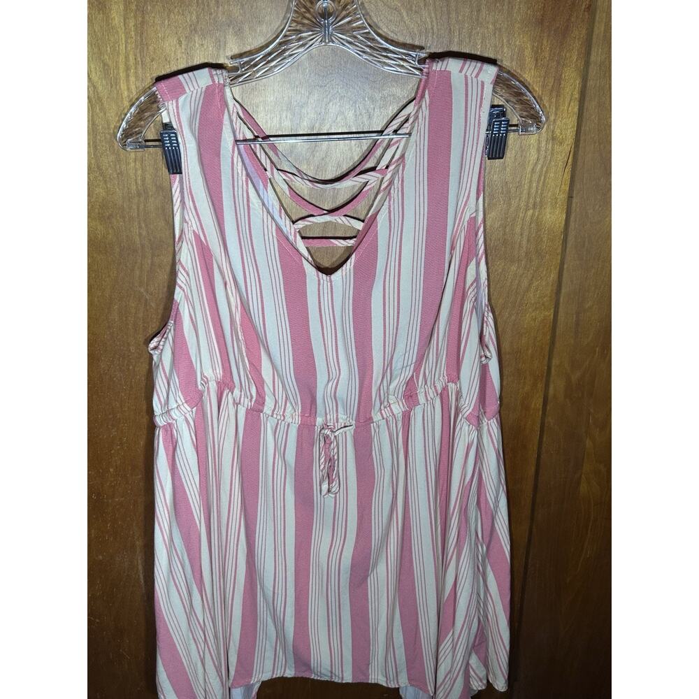 Torrid Babydoll Stretch Challis Hanky Hem Top Size 3